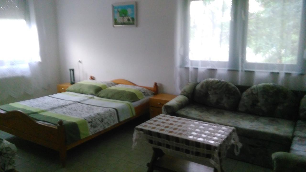Aquaparti Apartmanok Hajdúszoboszló Εξωτερικό φωτογραφία